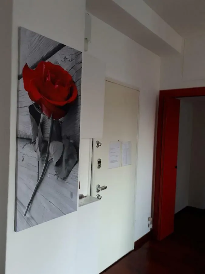 Valassina Milano Apartment 0*, Milan