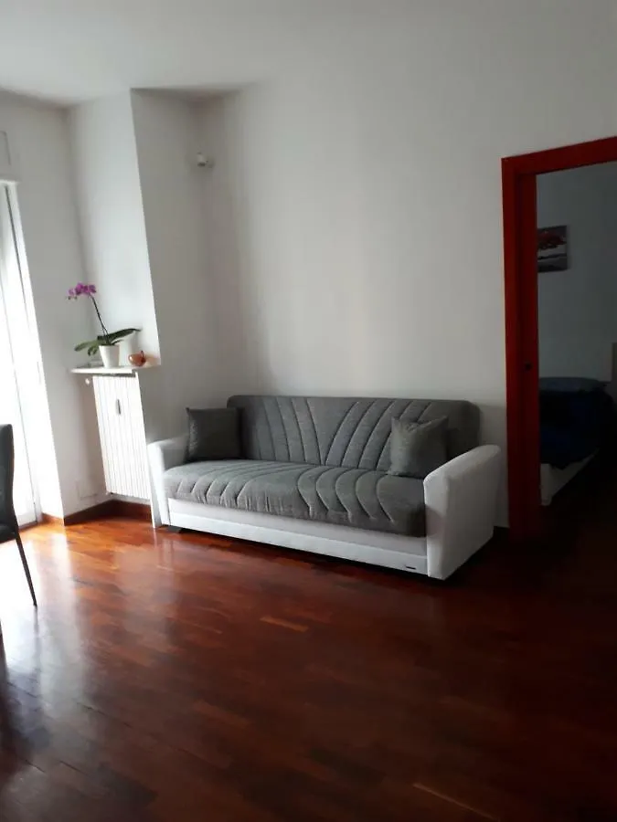 Valassina Milano Apartment